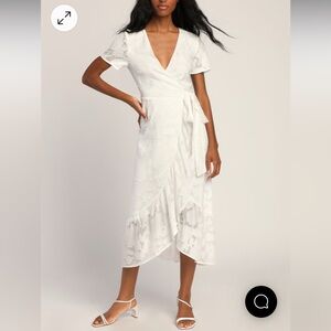 Lulus blissfully white jacquard midi wrap dress size small